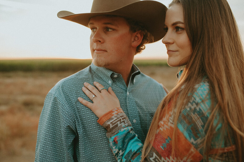 Tri-Cities country engagement session by Sara Renee Photography 